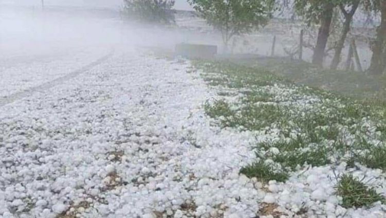 Bəzi rayonlara dolu düşüb - Faktiki hava