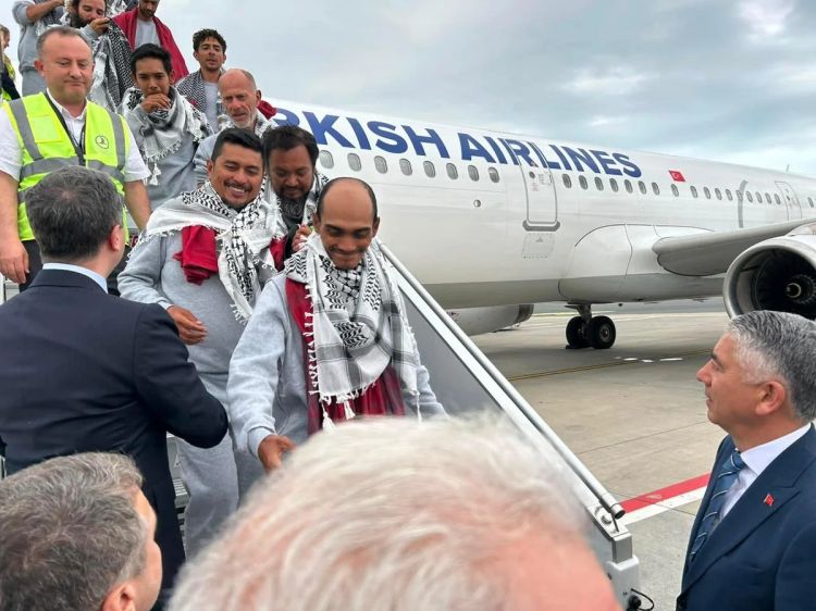 "Qlobal Sumud Donanması"ndakı 422 nəfər Türkiyəyə gətirilib