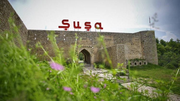 Şuşanın Böyük Qaladərəsi kəndinə  ilk köç karvanı yola salınıb