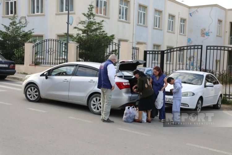 Köç karvanı Ağdam şəhərinə çatıb, evlərin açarları təqdim edilib