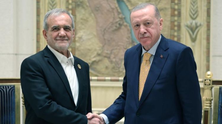 Prezident Ərdoğan İran Prezidenti Pezeşkianla danışdı
