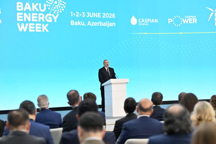 Dünya qazıntı yanacağı olmadan yaşaya bilməz - Prezident