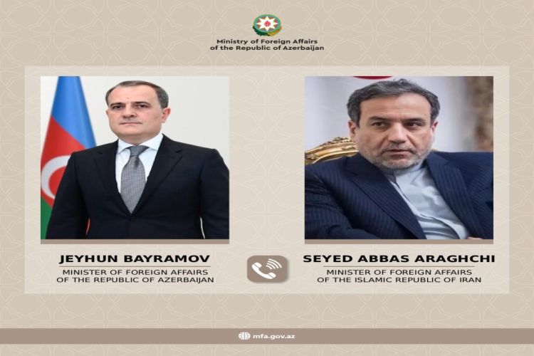 Azərbaycan və İran XİN rəhbərləri regionda təhlükəsizlik məsələlərini müzakirə edib