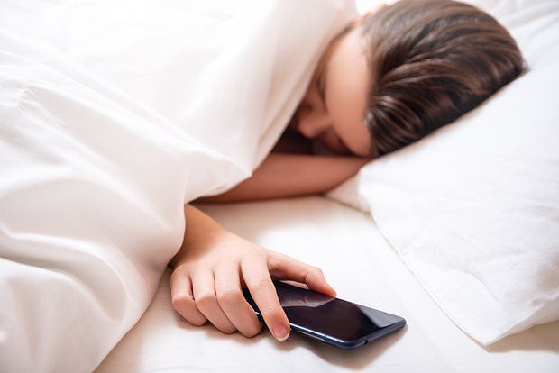Onkoloq xərçəngin inkişafında bu gecə vərdişinin rolundan danışdı -  TELEFON DEYİL