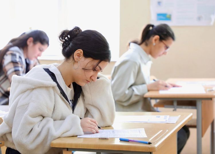 Bu gün I və IV ixtisas qrupları üzrə  qəbul imtahanı keçirilir