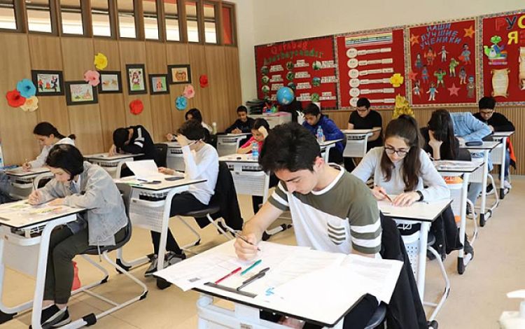 Sabahdan lisey və gimnaziyalara qəbul başlayır