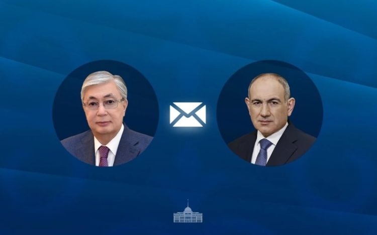 Tokayev Paşinyanı təbrik etdi