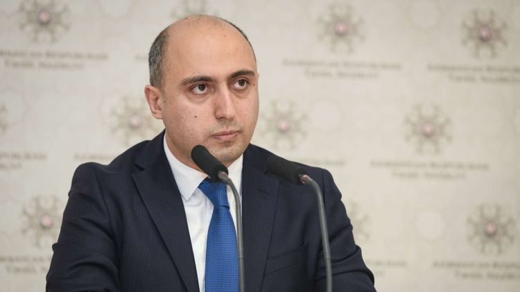 Süni intellekt şagirdləri tənbəlləşdirir - Emin Əmrullayev