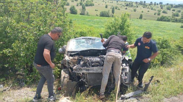 Türkiyədə avtomobil aşıb: Ölən və yaralanan var