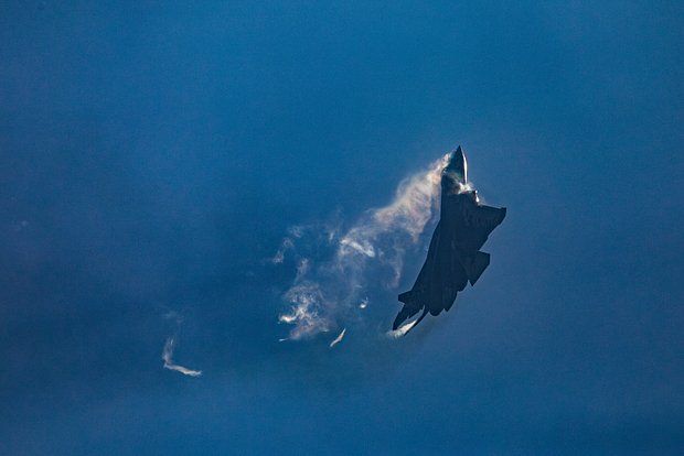 Əlcəzairin Su-34 təyyarələri ilk dəfə fotoşəkillərdə nümayiş etdirilib