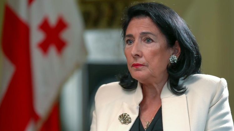 Salome Zurabişvili: Ölkədə seçkilər keçiriləcək, amma şərtləri bilmirik