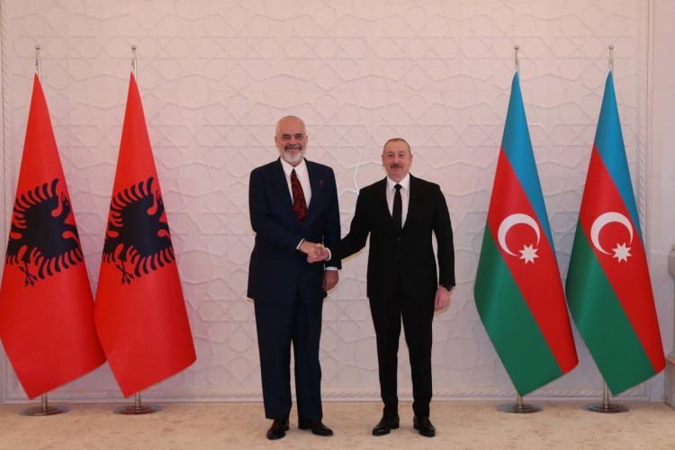 Albaniyanın Baş naziri Edi Rama Azərbaycan Prezidentini təbrik edib