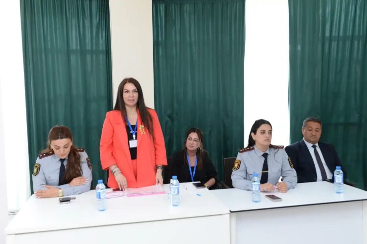 Sumqayıtda xüsusi qayğıya ehtiyacı olan uşaqların valideynləri üçün maarifləndirmə təlimi təşkil olunub