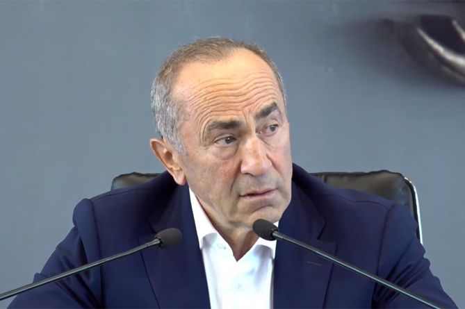 Robert Koçaryana qarşı cinayət işi başlanacaq