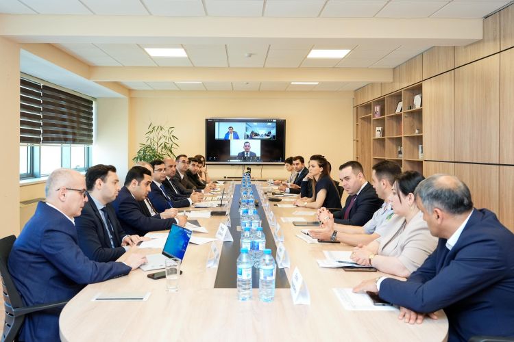 Azad edilmiş ərazilərdə işəgötürənlərlə birgə görüləcək işlər müzakirə edilib - FOTO 