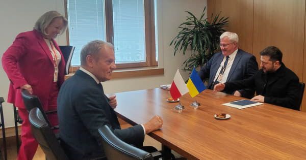 Zelenski və Tusk Aİ sammiti çərçivəsində danışıqlar aparıblar