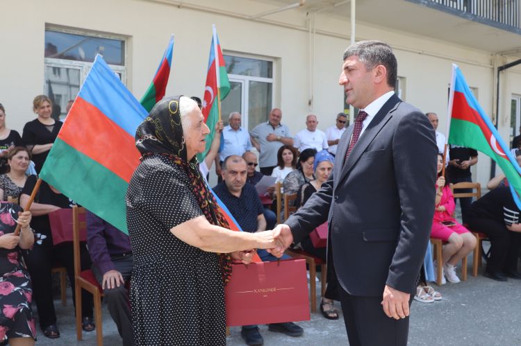 Xankəndi və Ağdərəyə daha 80 nəfər qayıtdı –  FOTO
