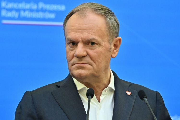 Tusk Ukraynanı yenidən quracağına söz verdi