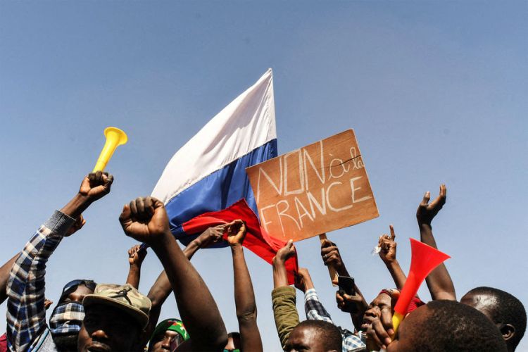 Burkina-Faso Fransa ilə diplomatik əlaqələri kəsdi