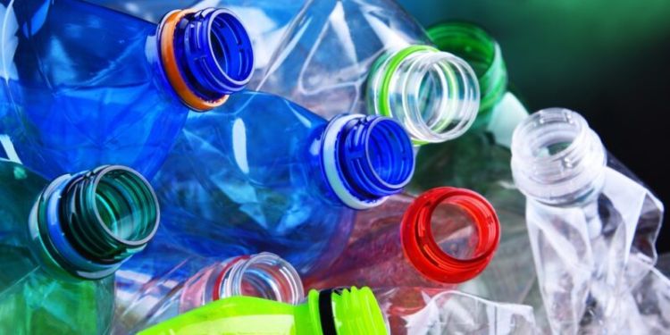 Gürcüstan plastik butulkaların alınması üçün məhdudiyyətləri genişləndirir