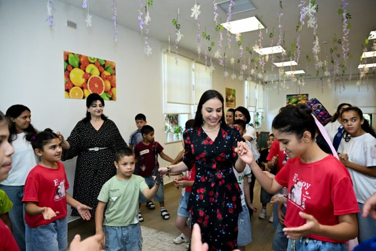 Leyla Əliyeva Şəkidəki uşaq evində olub - FOTO 