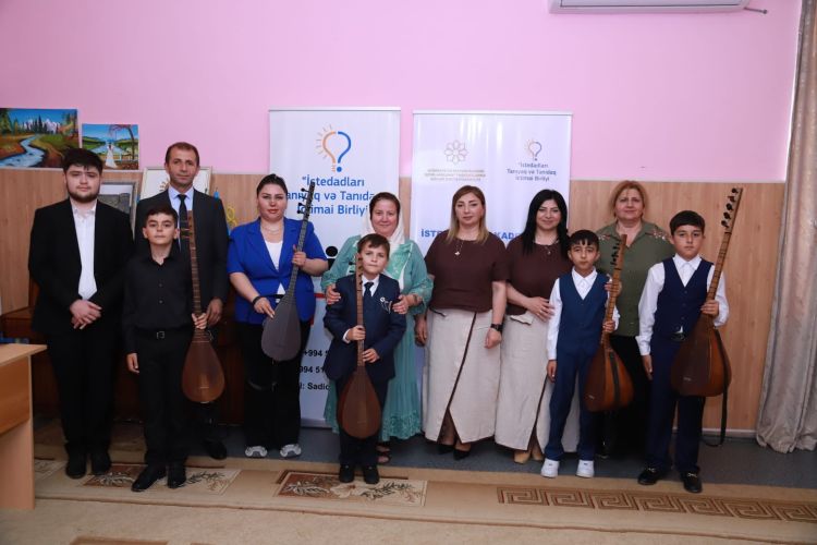 “İstedadlar Akademiyası”nda aşıq yaradıcılığına həsr olunmuş ustad dərsi keçirilib