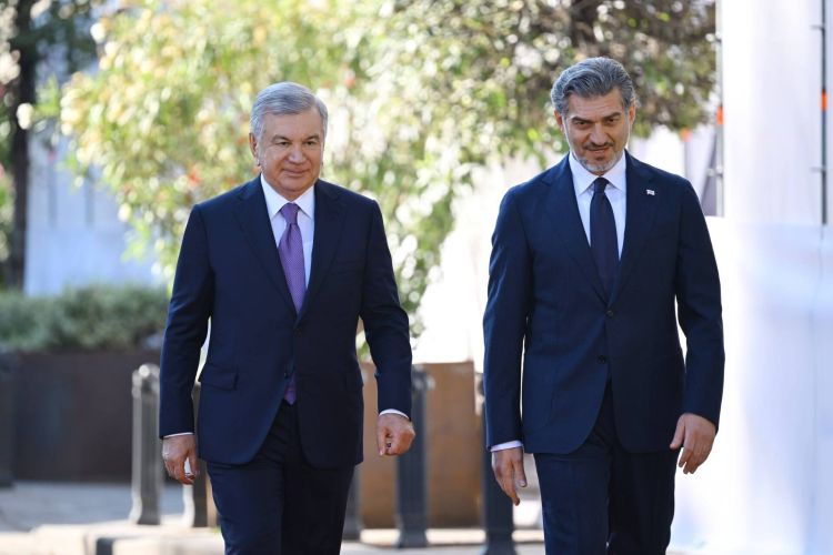 Şavkat Mirziyoyev Gürcüstanın "Qızıl yun" ordeninə layiq görülüb