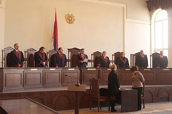 Ermənistan Konstitusiya Məhkəməsi seçkinin nəticələrini  qüvvədə saxladı