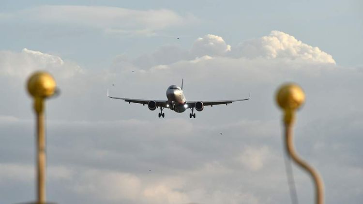 Omsk və Novosibirsk hava limanlarında uçuş məhdudiyyətləri aradan qaldırılıb
