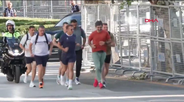 Fransa Prezidenti Ankarada yürüş etdi -  VİDEO