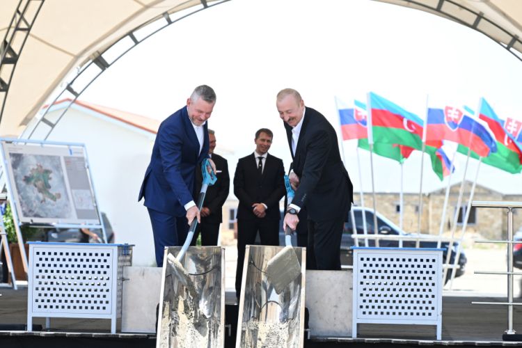 Azərbaycan və Slovakiya prezidentləri Ağdamın Baş Qərvənd kəndində görülən işlərlə tanış olublar - FOTO
