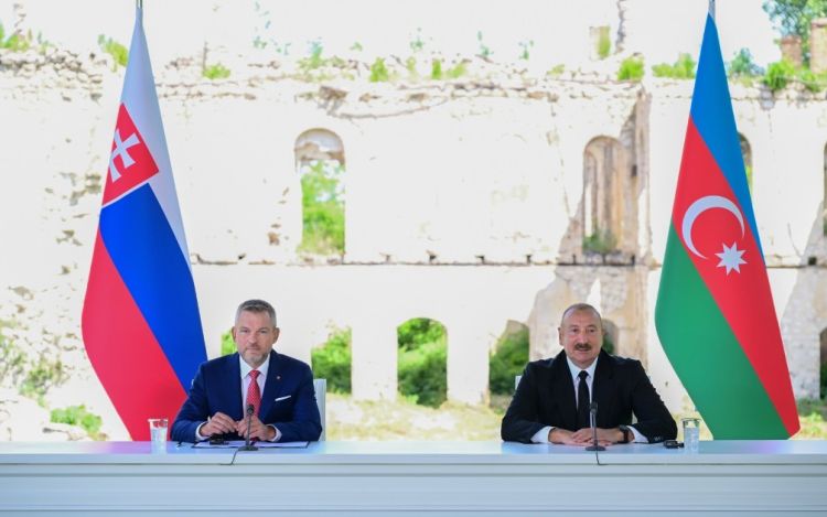 Azərbaycan və Slovakiya prezidentləri Şuşada mətbuata bəyanatlarla çıxış ediblər - YENİLƏNİB - VİDEO