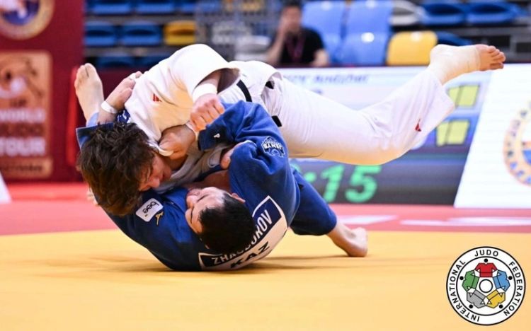 Qazaxıstan cüdo komandası "Asian Open" səkkiz medal qazandı