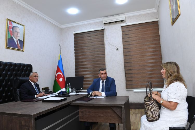 Rövşən Rzayev keçmiş məcburi köçkünləri qəbul etdi - FOTO 