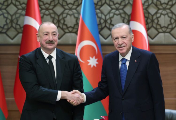 İlham Əliyevdən Ərdoğana:  "Türkiyə bu sınaqdan daha da güclənərək çıxdı"