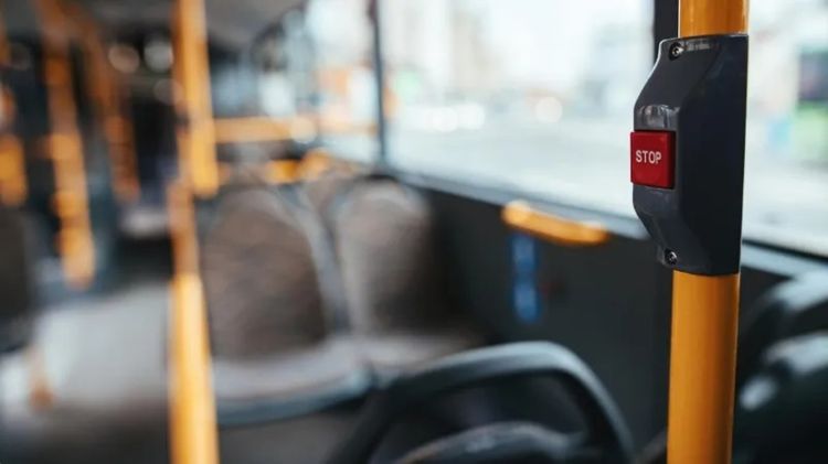 Qazaxıstanda bir şəhər avtobussuz qaldı: sürücülər boykotun səbəbini izah etdilər.