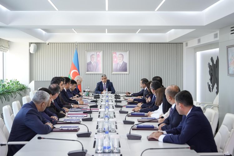 ƏƏSMN-də təltif edilmiş əməkdaşlara vəsiqələr və medallar təqdim olunub - FOTO