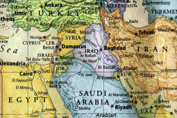 İranla gərginlik pik həddə: Böyük Britaniyadan İsrailə gedənlərə  təcili xəbərdarlıq