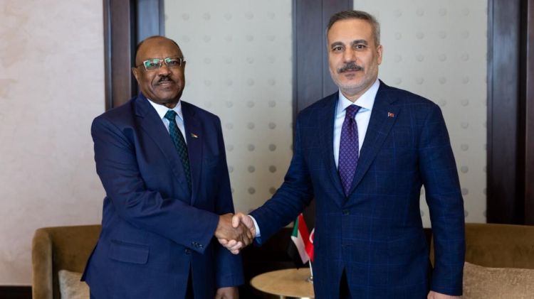 Sudanın xarici işlər naziri Türkiyəyə gedir