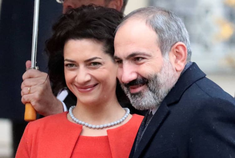 Paşinyanın həyat yoldaşı sosial şəbəkə üzərindən təhdidlər aldığını bildirib, prokurorluq araşdırmalara başlayıb