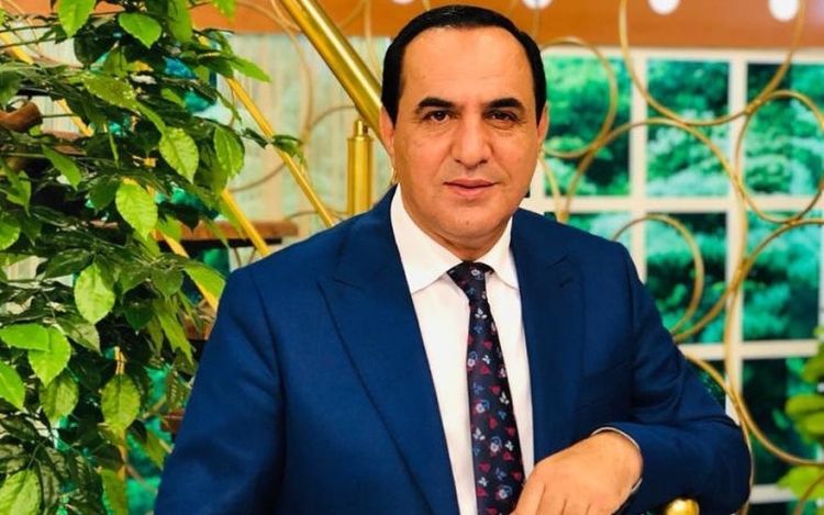 Manaf Ağayev pul yağışına tutuldu – özü paylaşdı, sonra sildi -  VİDEO