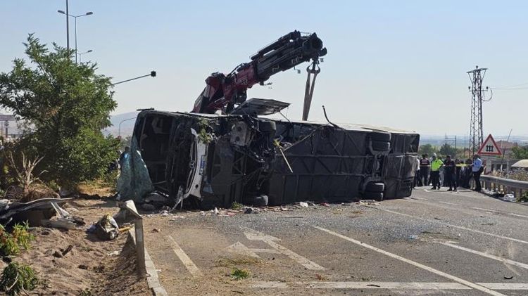 Türkiyədə sərnişin avtobusu aşıb - Ölən və yaralananlar var