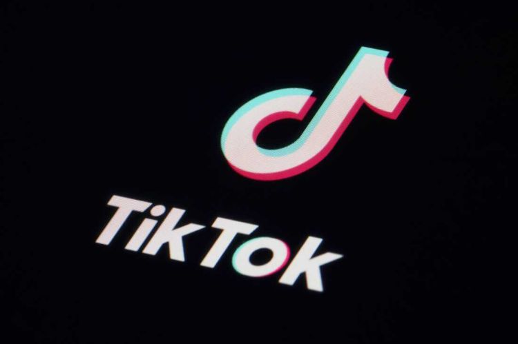 Canlı yayımda söyüş söyən daha bir  tiktoker həbs edildi