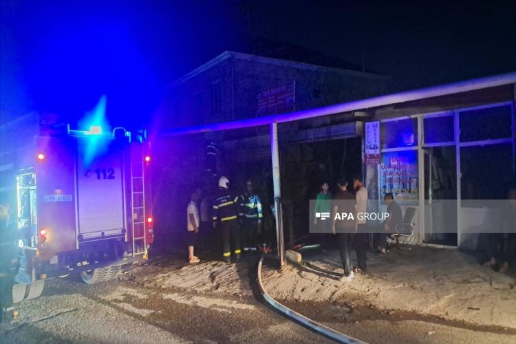Xocəsəndə avtoyuma məntəqəsi yanıb -  FOTO