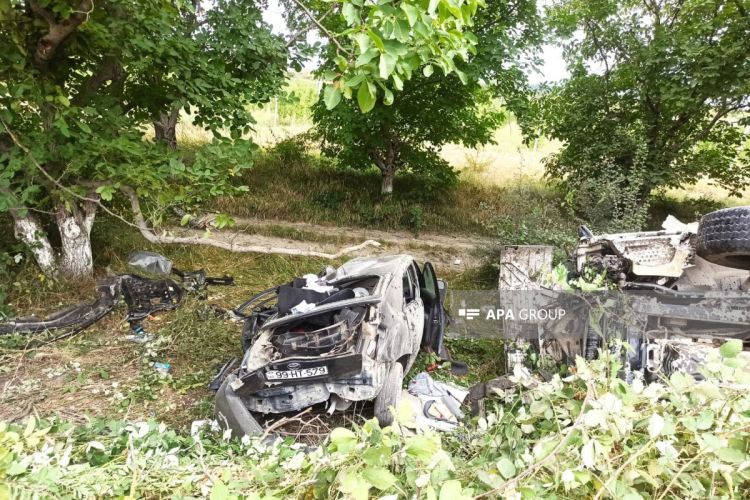 Bakı-Quba yolunda zəncirvari qəza:  5 nəfər xəsarət alıb