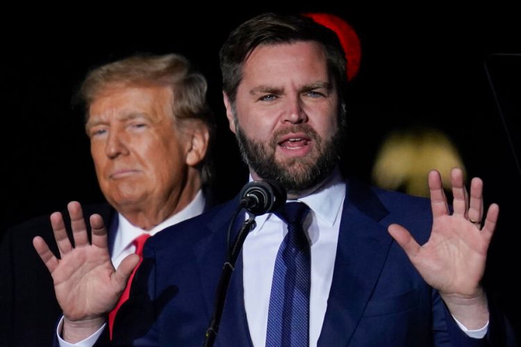 Donald Tramp öz xələfini  SEÇDİ