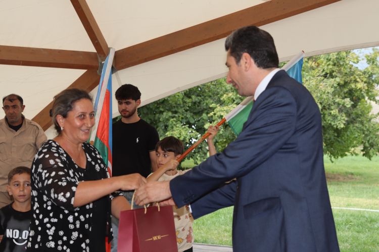 Xankəndi, Xocalı və Ağdərədə 335 nəfərə mənzillərin açarları verildi - FOTO 
