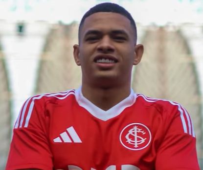 "Qarabağ" braziliyalı yarımmüdafiəçi Dieqo Rosanı icarəyə götürüb