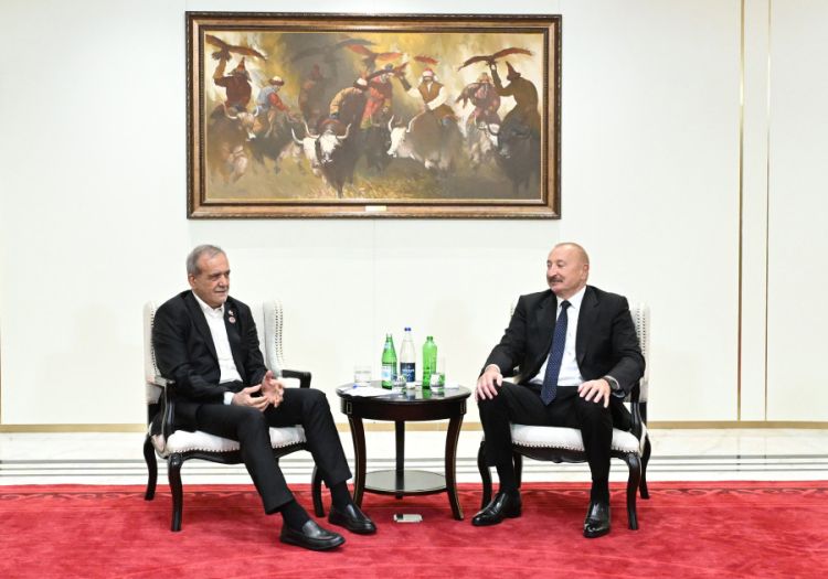 İlham Əliyev Pezeşkianla görüşündə:  “Azərbaycanın yardımı qardaşlıq nümunəsidir”