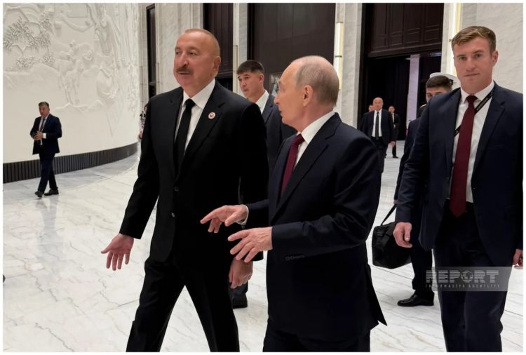 İlham Əliyev Bişkekdə Putinlə ayaqüstü söhbət edib - FOTO 